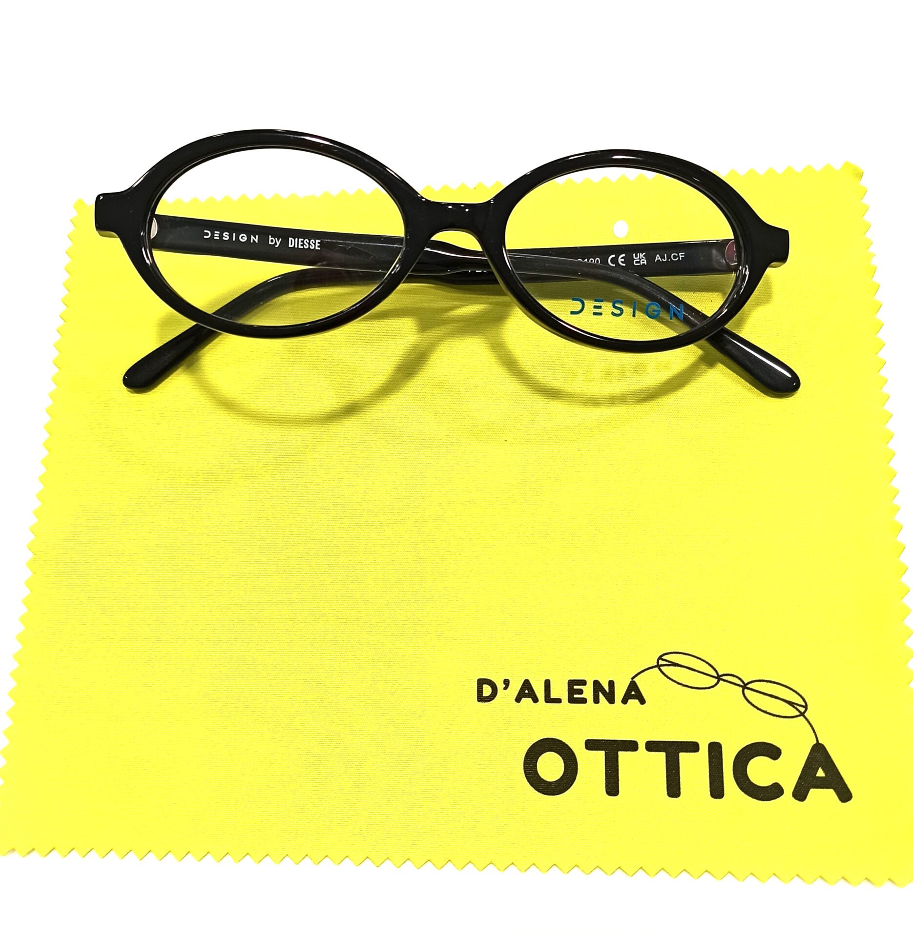 ULTIME TENDENZE OVALE NERO